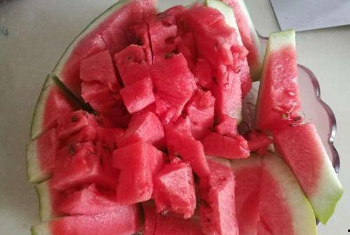 韩城黄河滩吃瓜网红视频