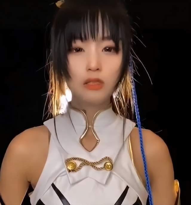 小慧君吃瓜网红视频大全